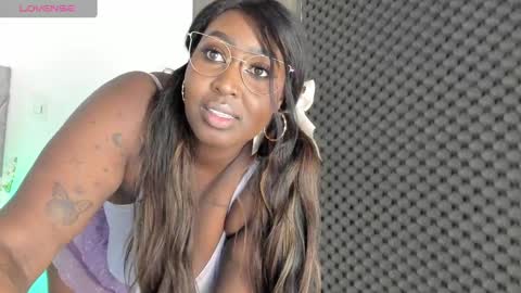 emilyrojas online show from January 18, 3:49 pm
