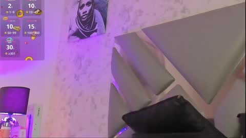         online show from March 14, 11:43 pm