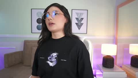 Snapshot of emilyturnerx chatting on October 28, 7:16 pm Emily Turner online show from October 28, 7:16 pm