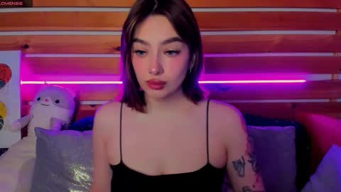 Emily online show from February 18, 1:23 am