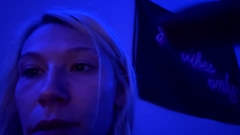 emilywarren296 online show from October 12, 1:43 pm