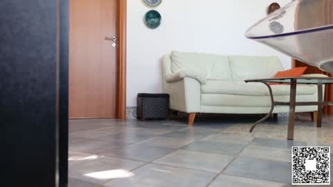 Snapshot of emilyweed chatting on December 11, 9:19 am Emily ---- online show from December 11, 9:19 am