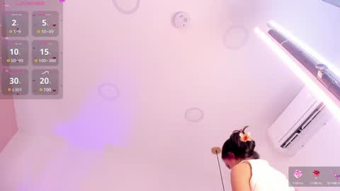Emily Bank online show from December 29, 5:21 am