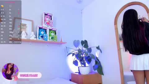 Emily Bank online show from November 7, 2:17 pm