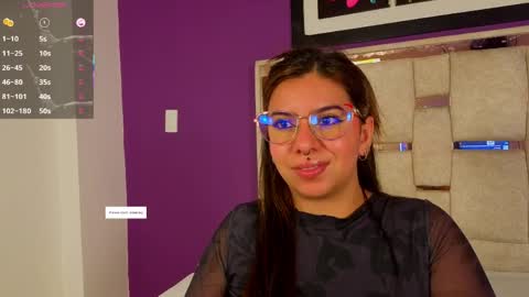 emilyy_cooperr online show from April 20, 12:19 pm