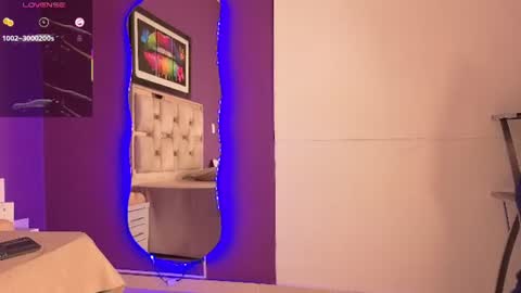 emilyy_cooperr online show from June 20, 12:30 pm