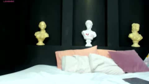 emilyy_r online show from March 13, 7:09 pm