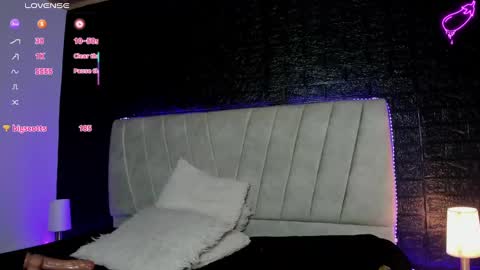 Snapshot of emilyy_sexy01 chatting on March 6, 5:57 am emilyy_sexy01 online show from March 6, 5:57 am