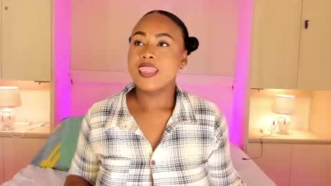 Emily online show from February 9, 7:51 pm