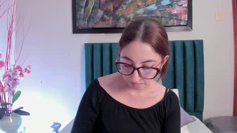 Emilyy Watson online show from December 13, 11:54 pm