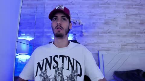 emir_ozan online show from January 7, 11:34 am