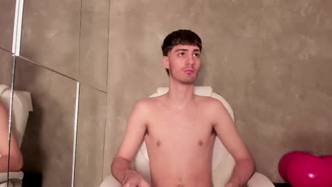 emir_ozan online show from February 15, 7:54 pm