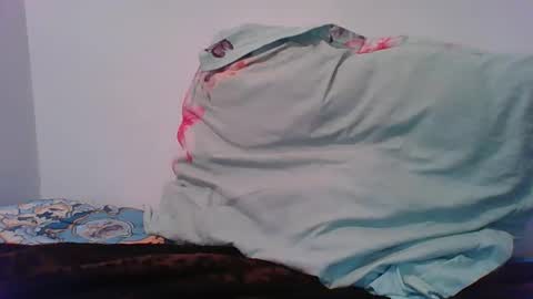 Snapshot of emma3119 chatting on December 2, 11:45 am emma online show from December 2, 11:45 am