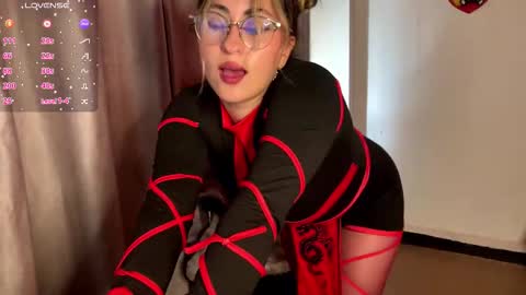 Emma Is here online show from October 31, 8:21 pm