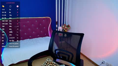 emma__rosss online show from April 6, 2:31 am