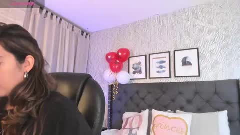 Emma online show from February 15, 12:11 pm