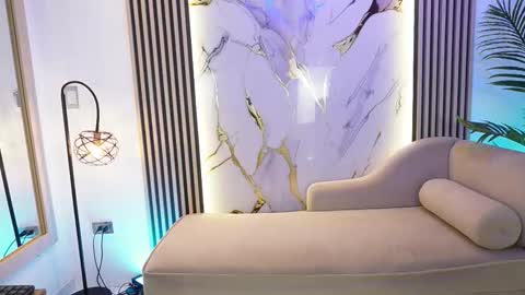 Snapshot of emma__walkerr_ chatting on February 28, 7:15 pm emma__walkerr_ online show from February 28, 7:15 pm