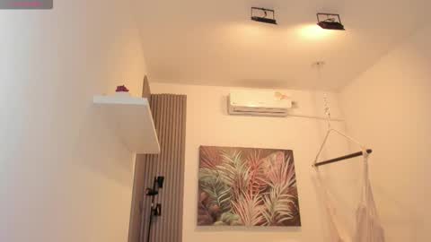 Alice online show from November 13, 12:04 pm