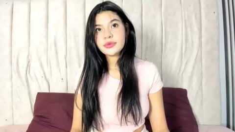 Snapshot of emma_and_aysha chatting on July 30, 8:52 pm emma_and_aysha online show from July 30, 8:52 pm