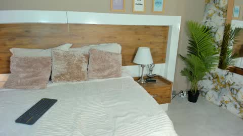 Emma  online show from December 20, 9:17 pm