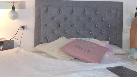 Emma online show from November 7, 4:23 am