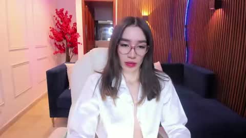 emma_caarter online show from July 10, 3:11 am