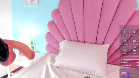 emma online show from December 22, 10:18 pm