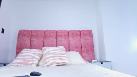 Emma online show from November 27, 3:08 am