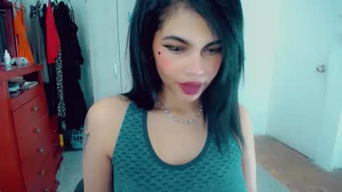 emma online show from October 24, 1:13 am