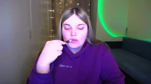 Eva online show from April 8, 5:24 pm