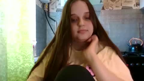 emma_emmochka online show from May 20, 8:31 am