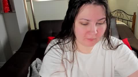 Snapshot of emma_flin chatting on December 25, 5:05 pm Emma online show from December 25, 5:05 pm