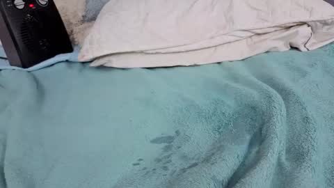 Emma online show from December 15, 9:30 pm