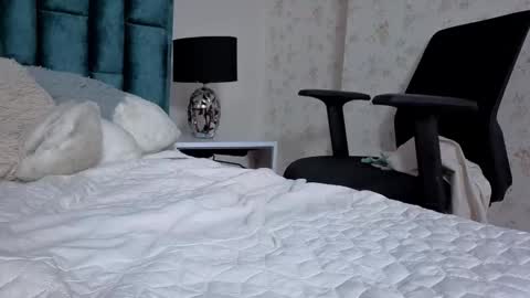 Snapshot of emma_foxi chatting on February 2, 7:56 pm Emma online show from February 2, 7:56 pm