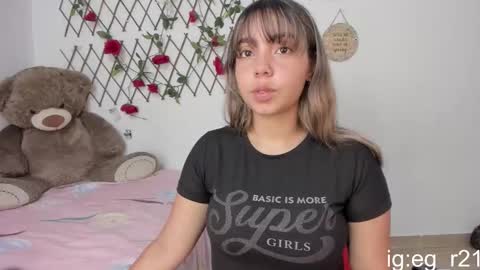 emma_grayys online show from November 28, 3:53 am