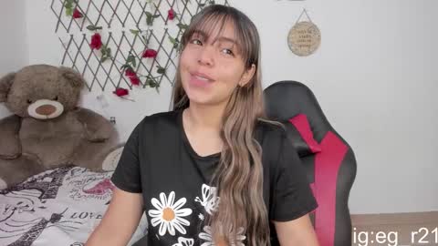 emma_grayys online show from December 3, 6:32 am