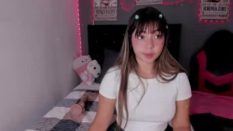 emma_grayys online show from July 3, 3:18 pm