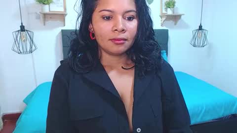 Snapshot of emma_hassani chatting on February 24, 4:16 pm Tell me Emma online show from February 24, 4:16 pm