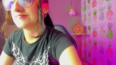 E M M A online show from March 11, 2:28 am