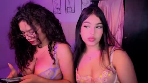 emma_honey720601 online show from June 19, 4:11 pm