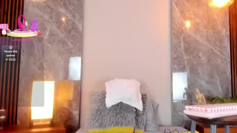 Emma online show from October 20, 3:51 am