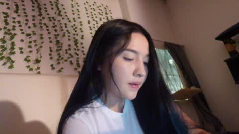 emma_johnson_ online show from October 27, 1:53 am