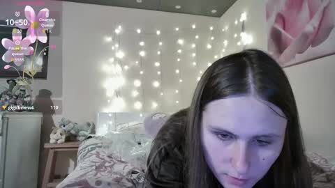 emma_just online show from October 11, 7:34 pm