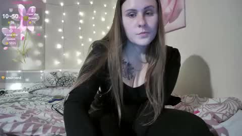 emma_just online show from October 15, 7:36 pm