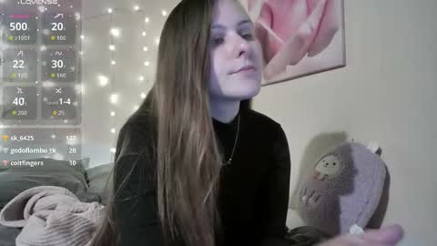 emma_just online show from December 5, 9:00 pm