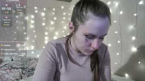 emma_just online show from December 20, 7:54 pm