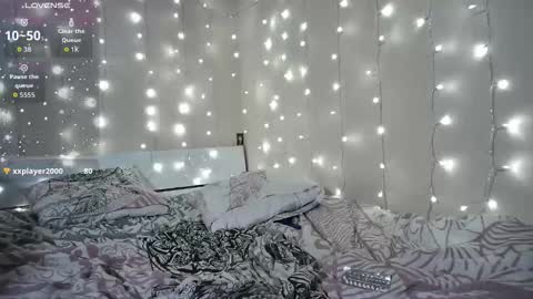 Snapshot of emma_just chatting on January 17, 7:28 pm emma_just online show from January 17, 7:28 pm