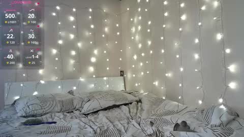 Snapshot of emma_just chatting on February 21, 4:08 pm emma_just online show from February 21, 4:08 pm