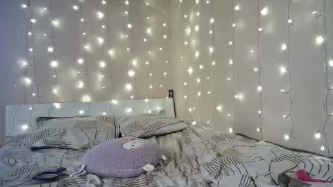 Snapshot of emma_just chatting on February 24, 8:23 am emma_just online show from February 24, 8:23 am