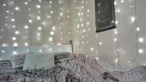 Snapshot of emma_just chatting on March 16, 7:56 am emma_just online show from March 16, 7:56 am